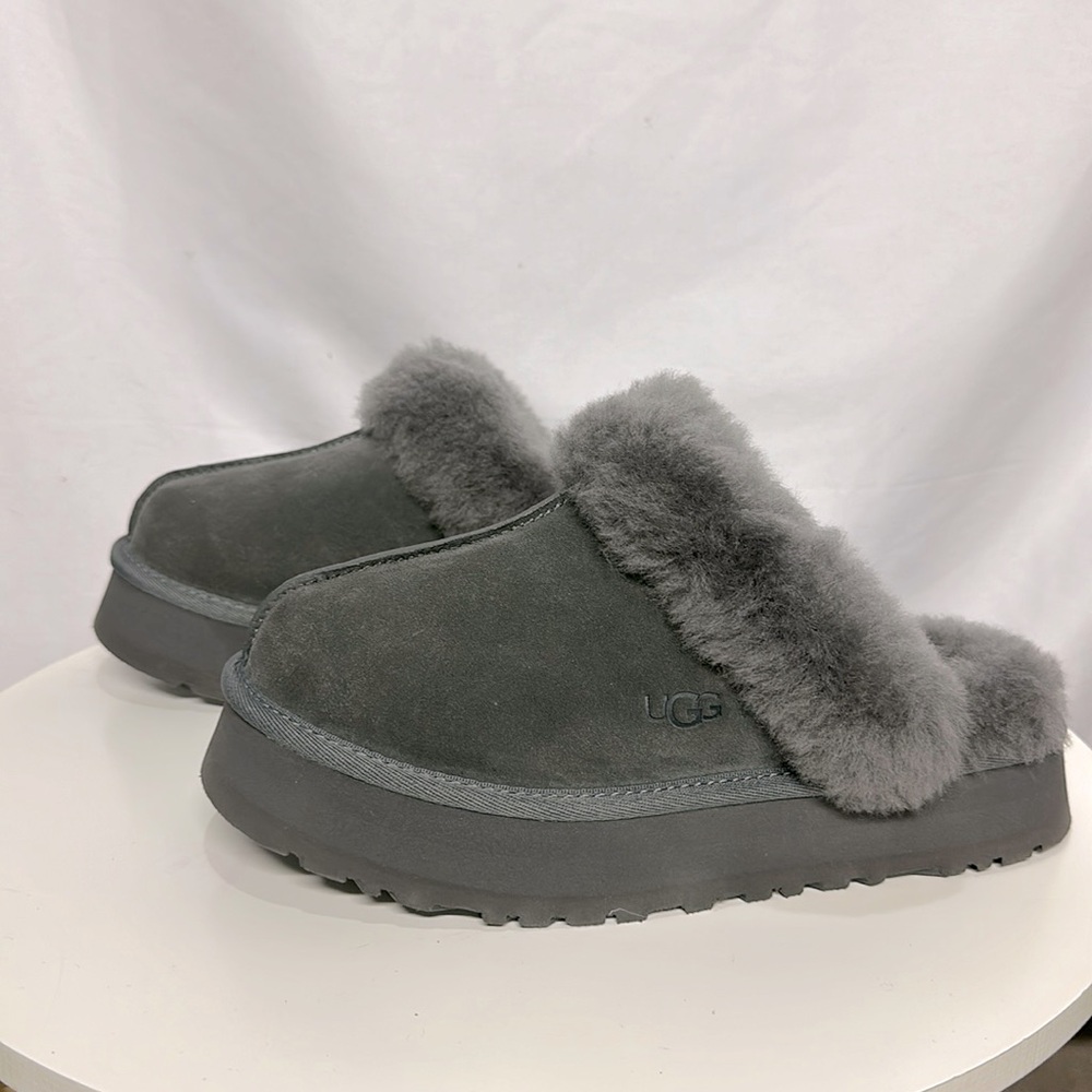 NWOT UGG Disquette Slippers | Size EU 39